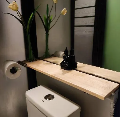 Cheapentirehouse Mel Place In With Netflix For 5pax Or Apartment Mandaue City