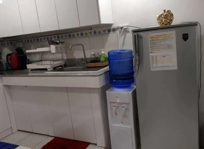 Cheapentirehouse Mel Place In With Netflix For 5pax Or Apartment