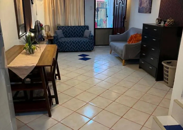 Cheapentirehouse Mel Place In With Netflix For 5pax Or Apartment