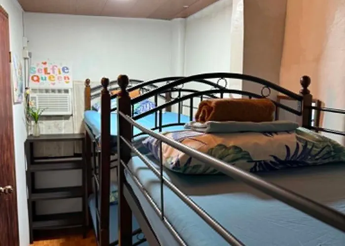 Cheapentirehouse Mel Place In With Netflix For 5pax Or *