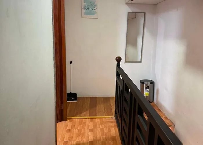 Cheapentirehouse Mel Place In With Netflix For 5pax Or Leilighet *