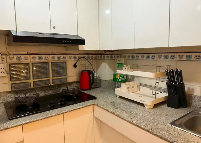 Apartment Cheapentirehouse Mel Place In With Netflix For 5pax Or *